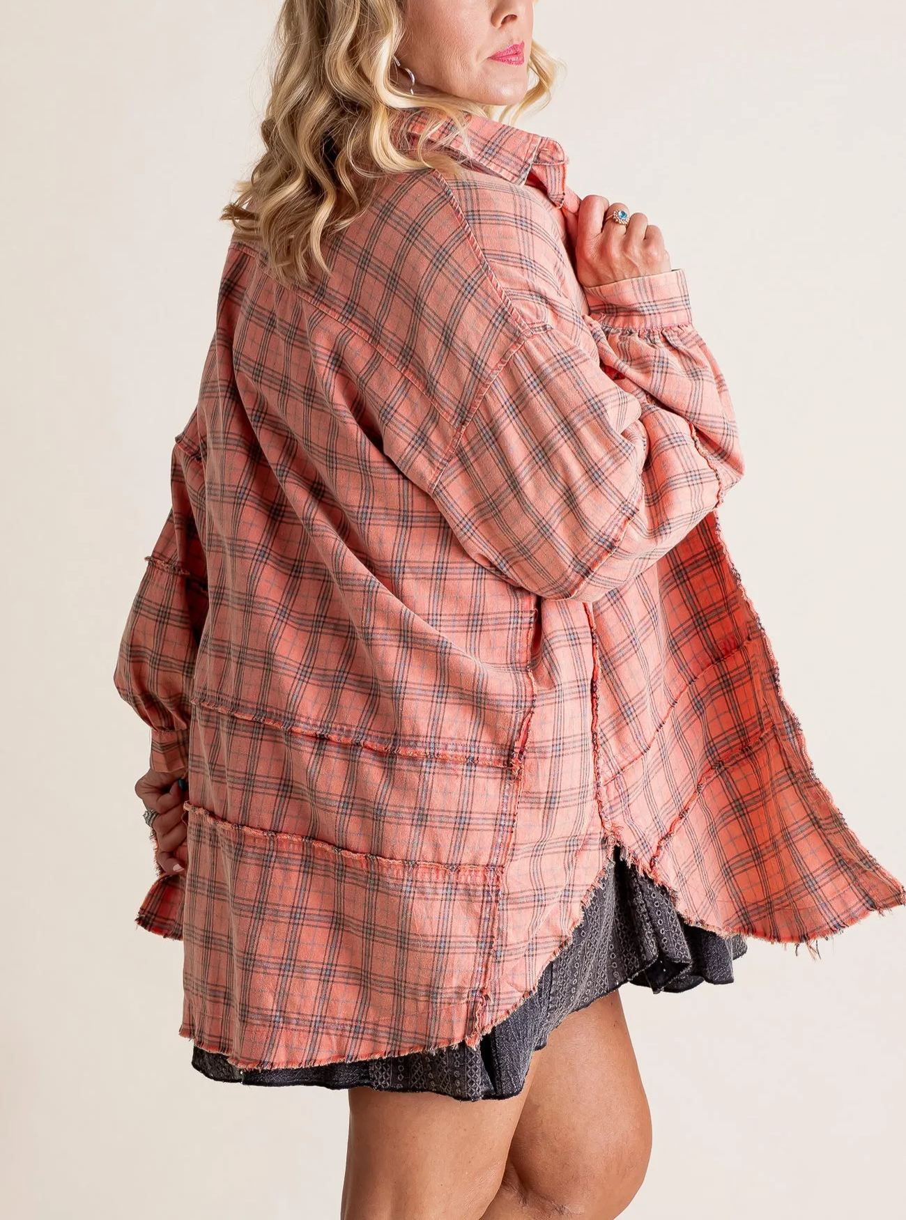 Women's Seams Raw Edge Washed Oversized Shirt Jacket